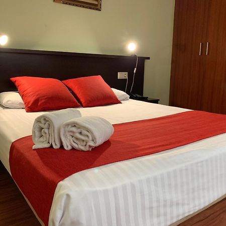 Hostal Hotil Coruna Centro A Coruna Bagian luar foto