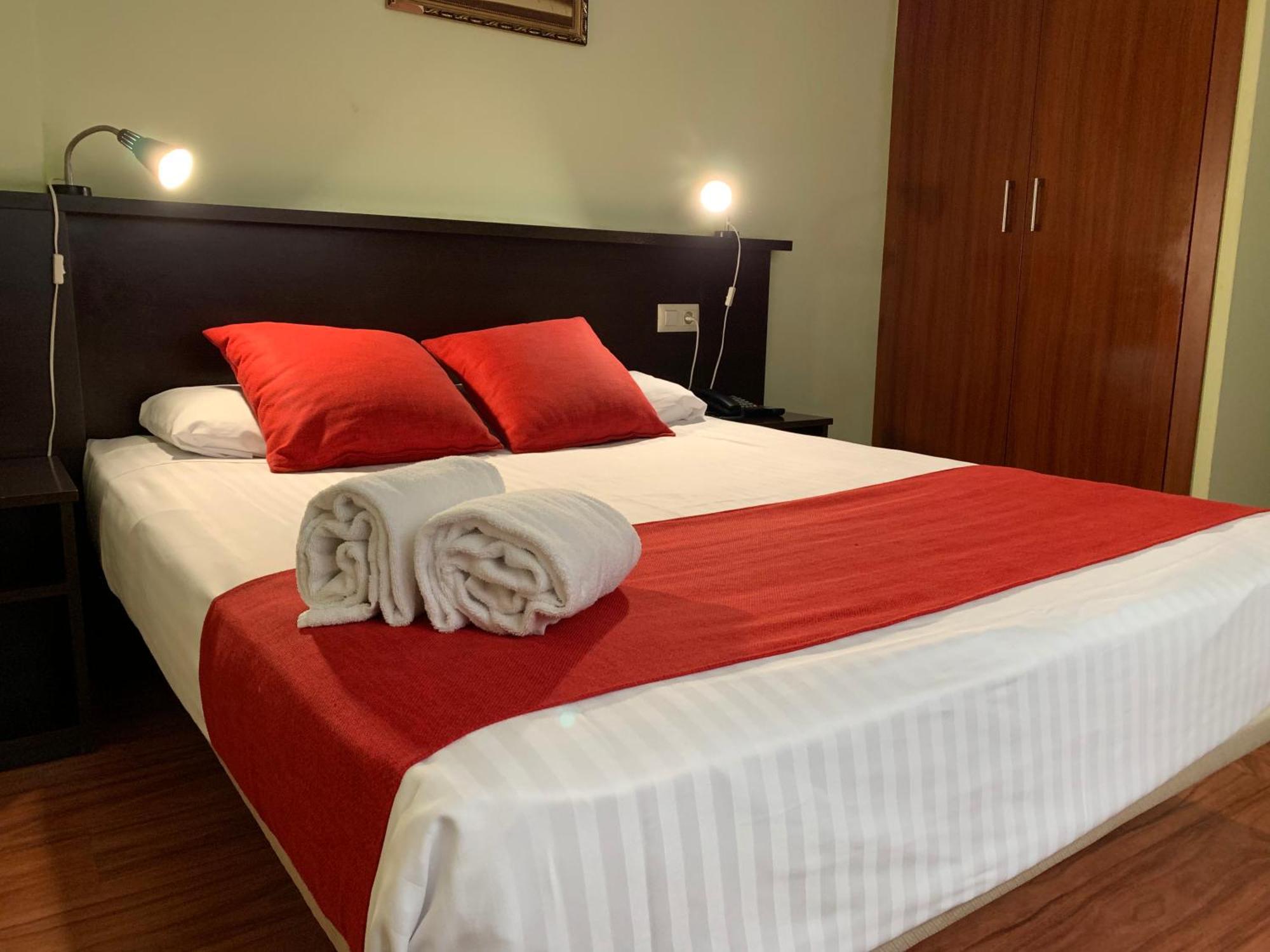Hostal Hotil Coruna Centro A Coruna Bagian luar foto