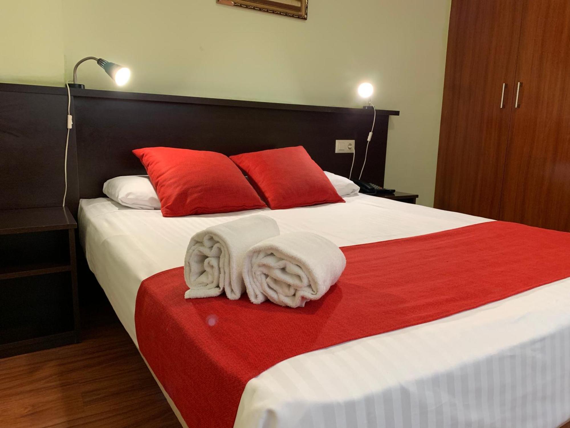 Hostal Hotil Coruna Centro A Coruna Bagian luar foto