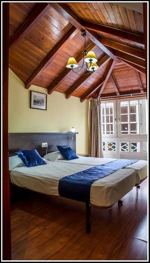 Hostal Hotil Coruna Centro A Coruna Bagian luar foto