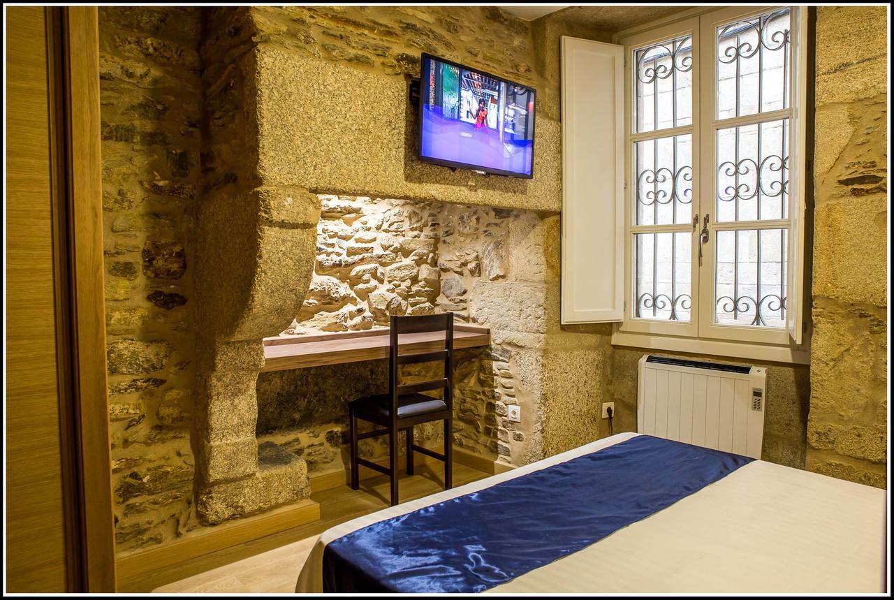 Hostal Hotil Coruna Centro A Coruna Bagian luar foto