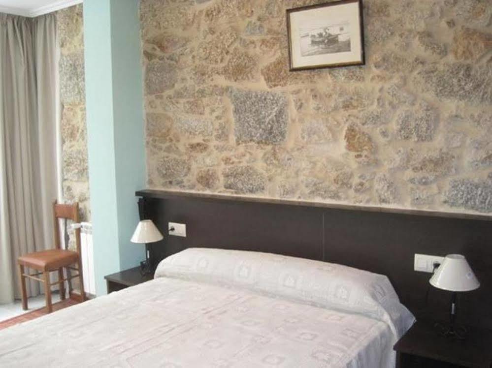 Hostal Hotil Coruna Centro A Coruna Bagian luar foto