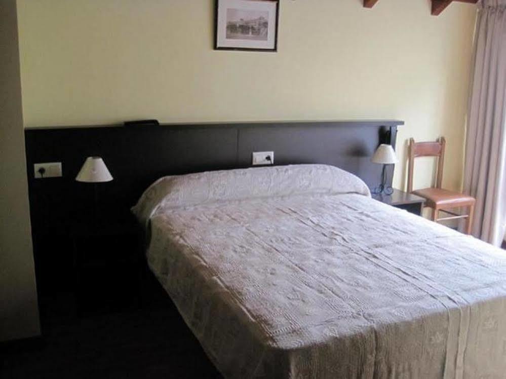 Hostal Hotil Coruna Centro A Coruna Bagian luar foto