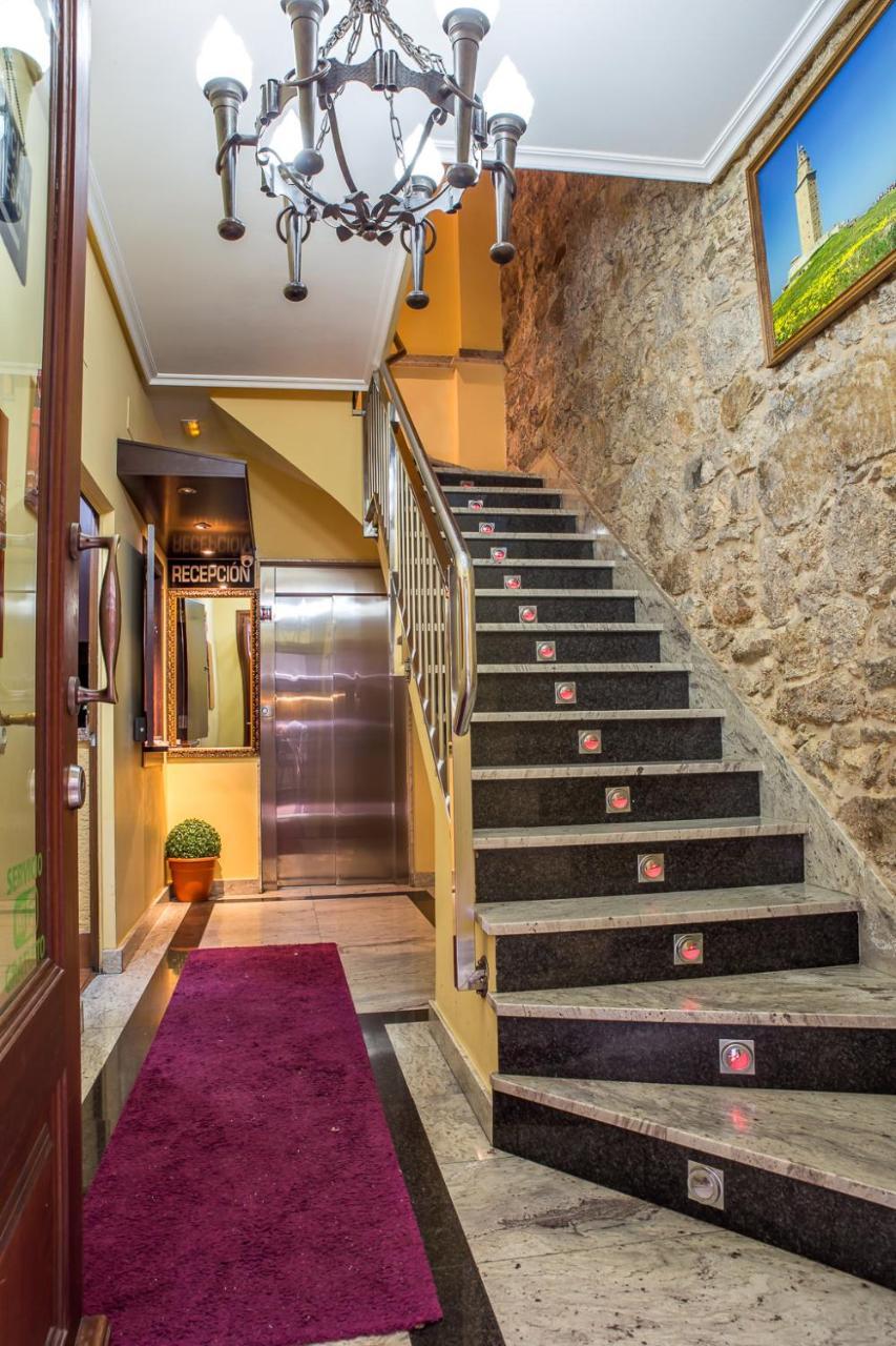Hostal Hotil Coruna Centro A Coruna Bagian luar foto
