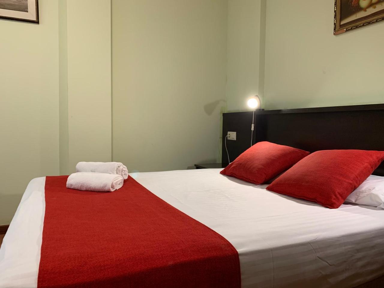 Hostal Hotil Coruna Centro A Coruna Bagian luar foto